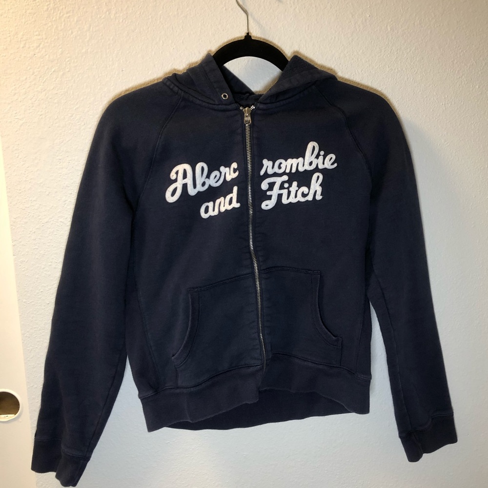 Abercrombie & Fitch Women’s zip up hoodie. Medium